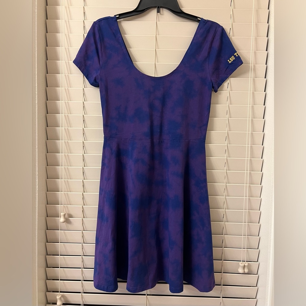 PINK Victoria’s Secret LSU Tigers Purple Tie-Dye Scoop Neck Dress Women’s Medium
